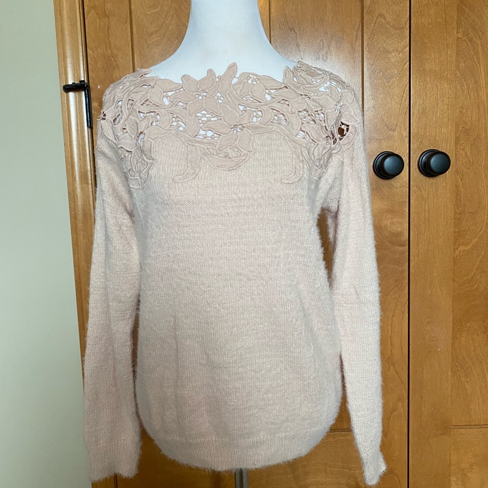 Stellah blush cut out sweater